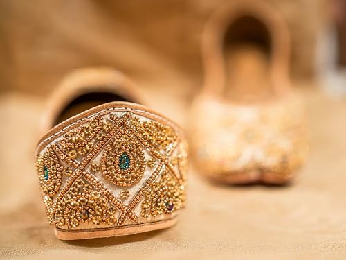 loryphilory golden punjabi jutti loryphilory golden punjabi jutti