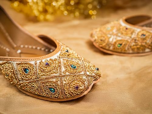 loryphilory golden punjabi jutti loryphilory golden punjabi jutti
