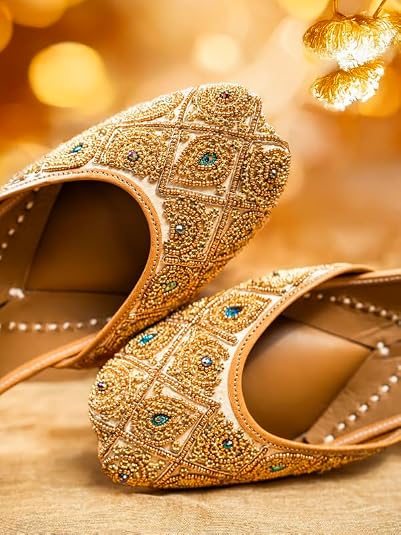 loryphilory golden punjabi jutti loryphilory golden punjabi jutti